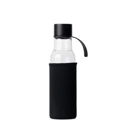 Sagaform - butelka na wodę, czarny pokrowiec, 0,6 l, śred. 7 x 26 cm, szkło borokrzemowe/neopren To Go