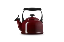 Le Creuset - czajnik Traditional garnet bordowy 2,1 l